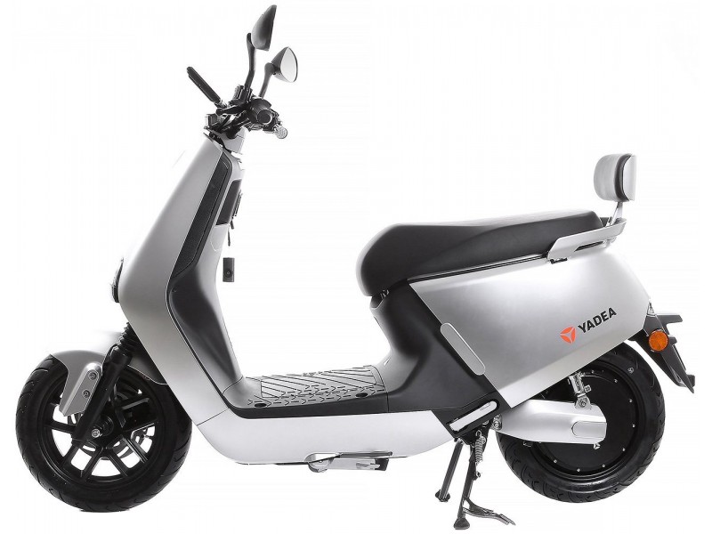»Yadea G5 Schwarz« Elektroroller 45 km/h