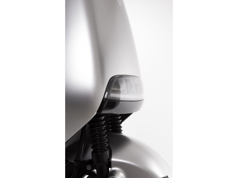 »Yadea G5 Schwarz« Elektroroller