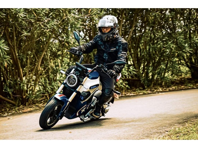 MIKUSUPER E-Motorrad 80 km/h